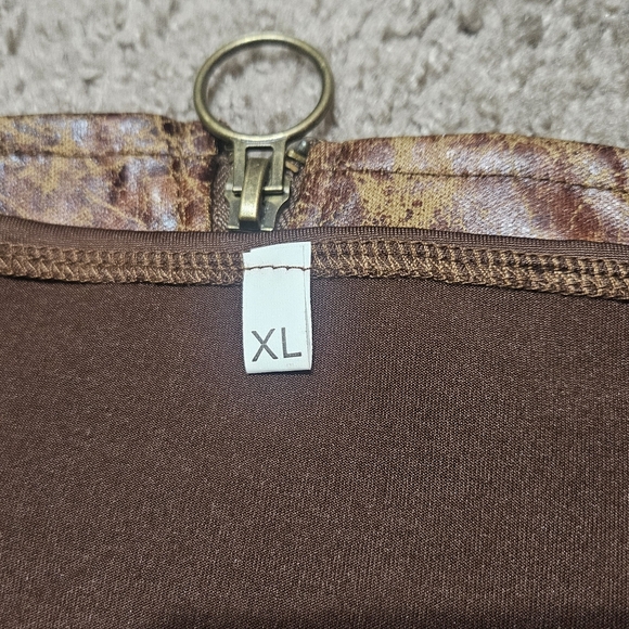 Brown Steampunk Crop Top - Picture 4 of 8